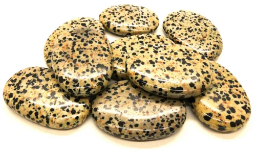 Jaspe dalmata rodado, mineral natural de tacto suave para meditación y colección