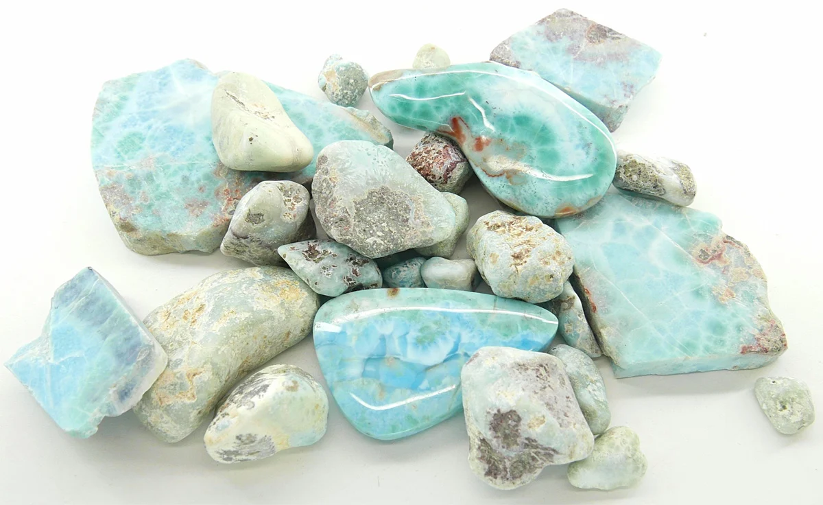 Larimar — piedra del mar Caribe, serenidad y comunicación