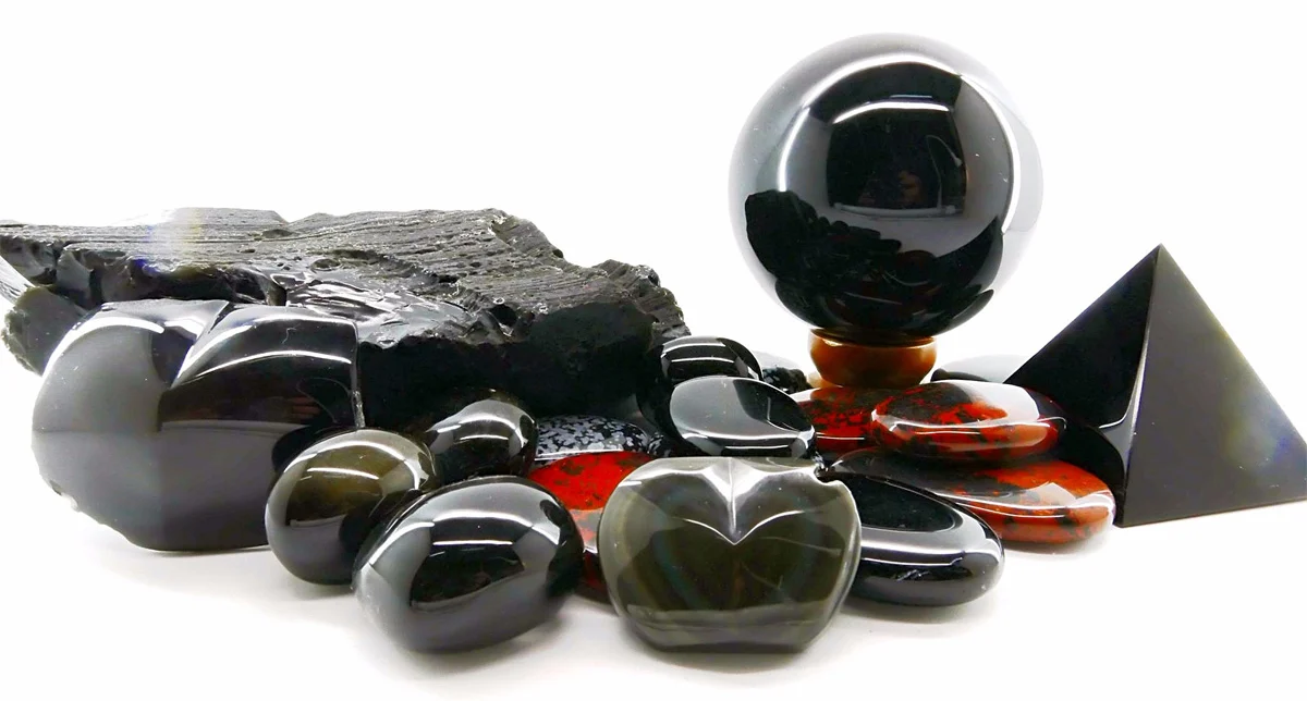 Obsidiana — piedra volcánica de protección y anclaje