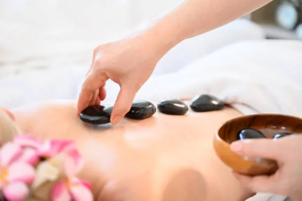 ritual piedras calientes
