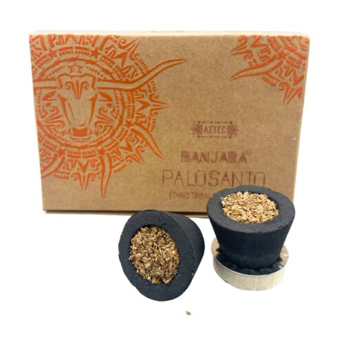 Inicio 11 Copas de resina de palo santo para sahumerio sobre bandeja resistente al calor