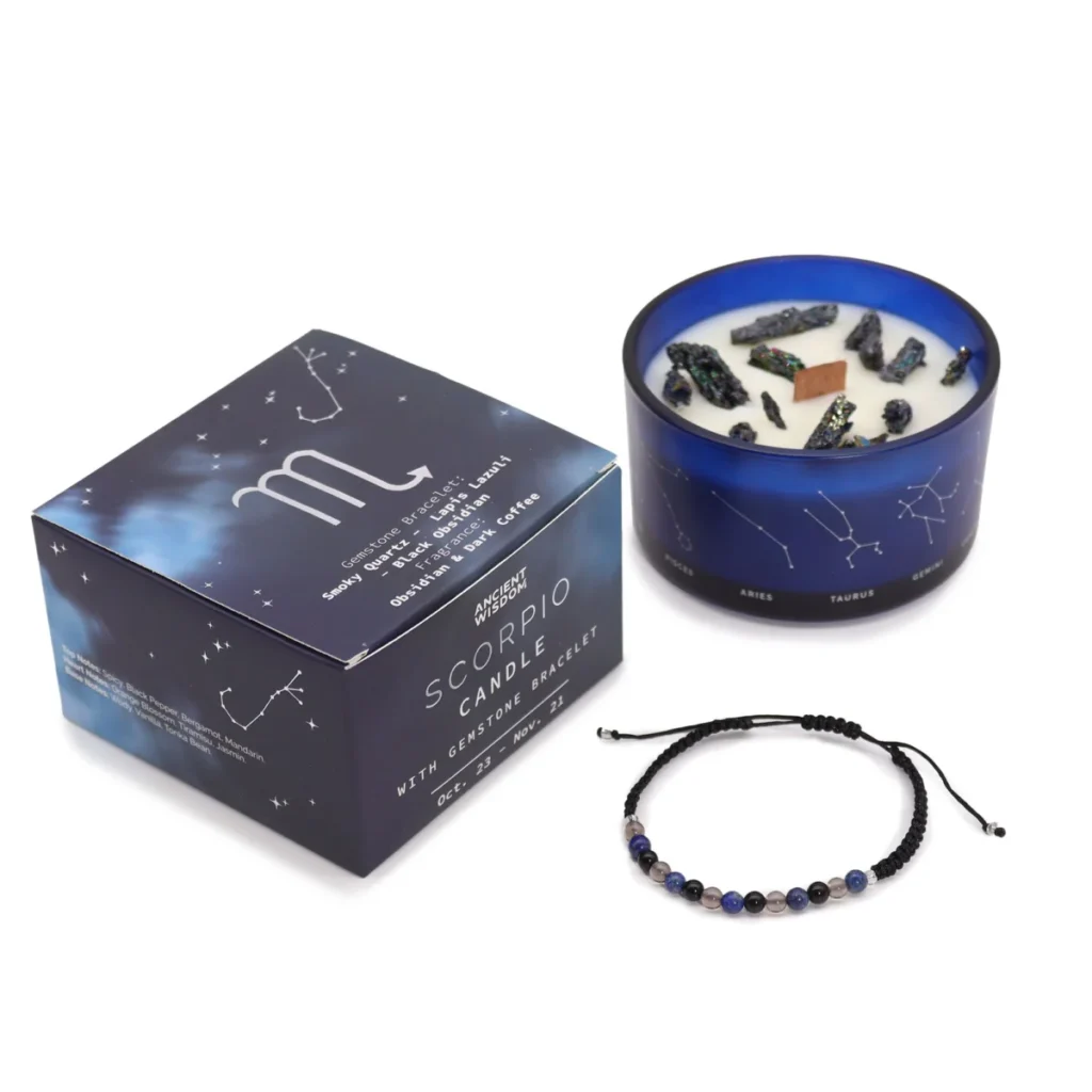 Detalle de la pulsera de piedras semipreciosas incluida con la vela Zodiaco Escorpio